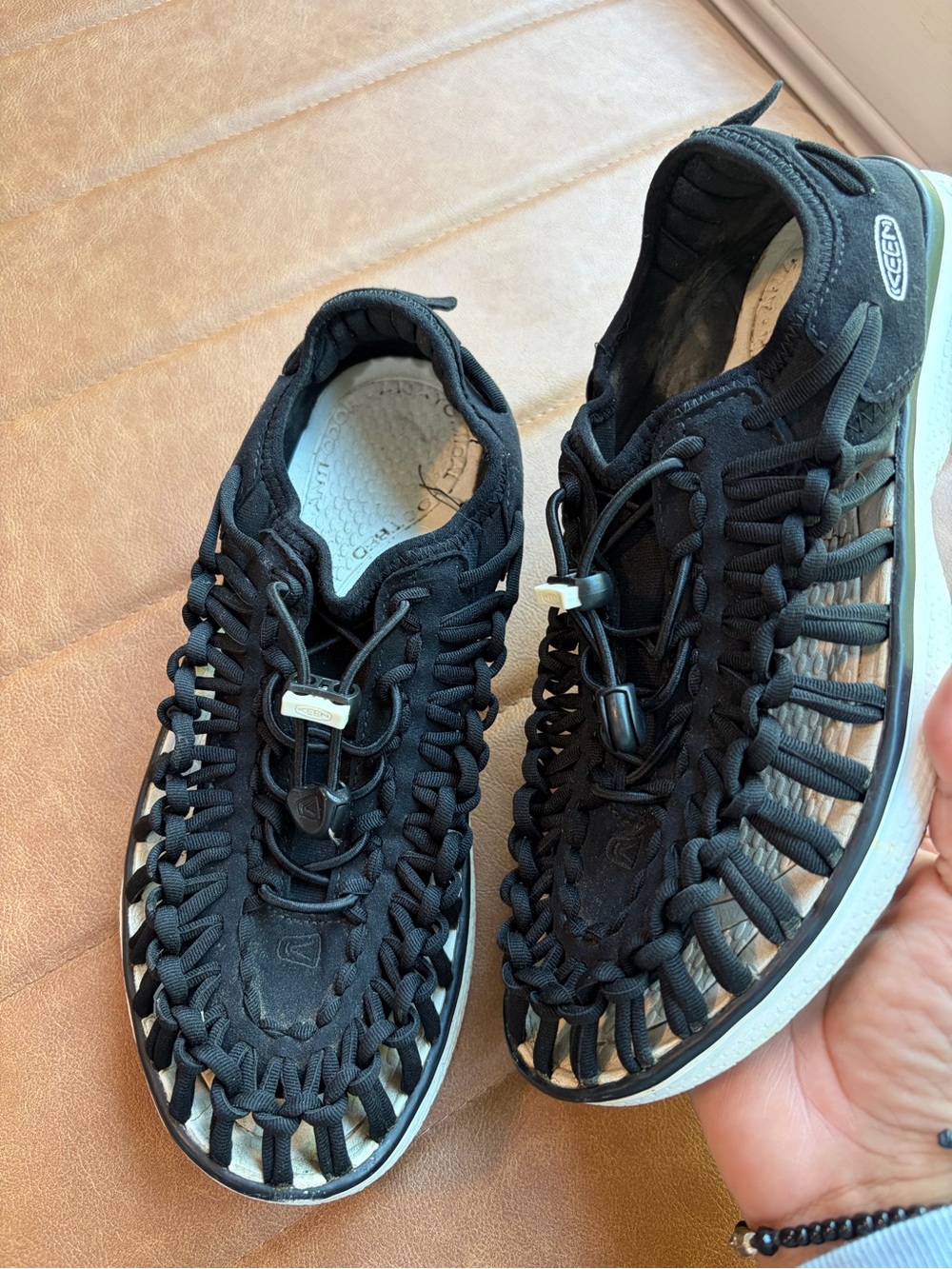 Keen Uneek O2 slip on shoes
